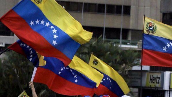 Venezuela, plebiscito al referendum: 98,4% contro Maduro