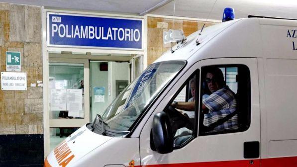 Napoli, interviene in difesa donna picchiata da ragazzi:accoltellato