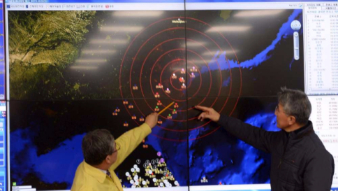 NordCorea, prova di forza degli Usa Bombardiere in picchiata al confine