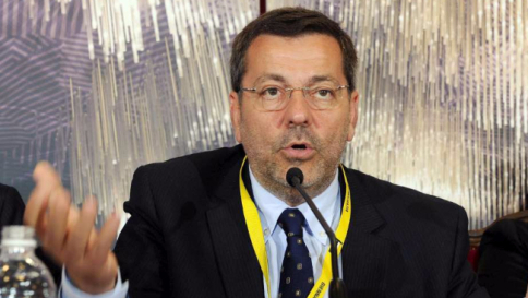 Brindisi, arrestato per corruzione: si è dimesso il sindaco Mimmo Consales