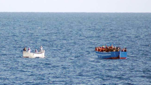 Migranti, nuova tragedia nell'Egeo Naufragano 2 barconi, 41 morti