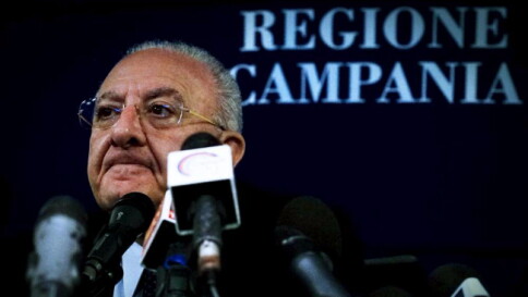 Vincenzo De Luca, nuovo avviso di garanzia: indagato a Salerno per falso