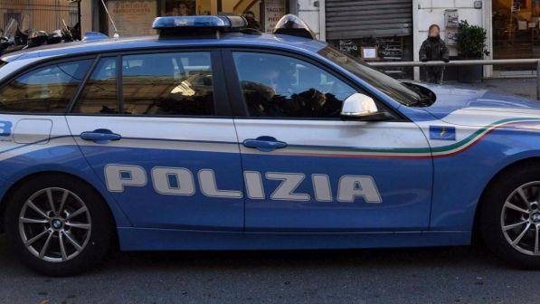 Rapine in esercizi commerciali a Roma, presa baby gang: 12 arresti