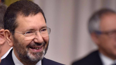 Spese Marino, procura apre inchiesta Il sindaco: "Pagherò tutto di tasca mia"