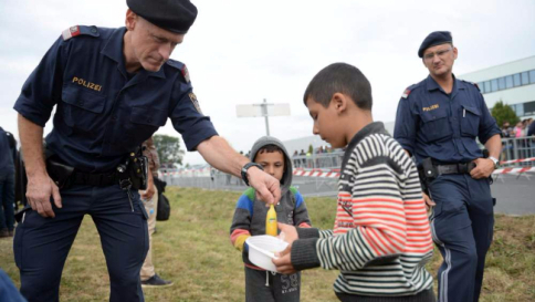 Migranti, Europol: 10mila i minori scomparsi, di cui 5mila solo in Italia