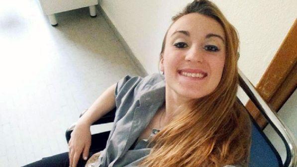 Siracusa, 20enne uccisa: molotov contro la casa dell'arrestato
