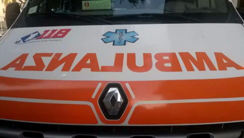 Cagliari, fa la rovesciata e sbatte la testa: bimbo muore mentre si allena