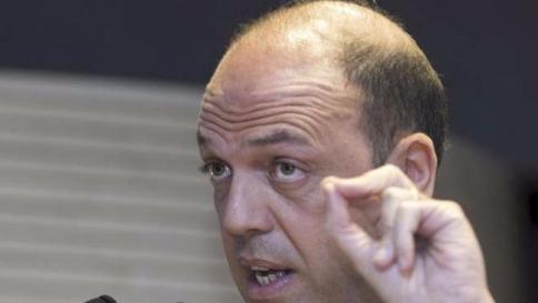 Alfano: non dobbiamo cambiare vita