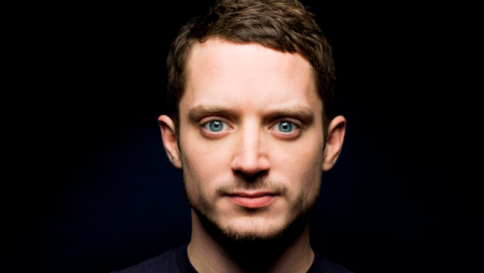 Elijah Wood torna in tv, nel cast di una serie dark comedy