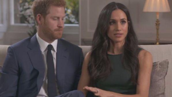 Harry, un principe in ginocchio: "Così ho chiesto a Meghan di sposarmi"