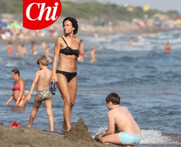 Agnese Renzi, bikini da 10 e lode per la first lady