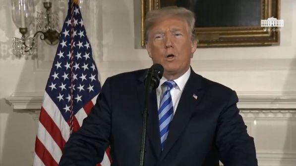 Trump alla Merkel: "Fermate gasdotto con la Russia"