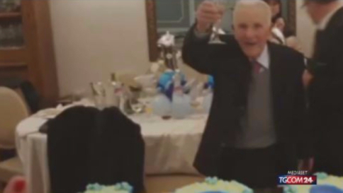 Cinisi, il paese di Peppino Impastato festeggia i 100 anni del boss Di Maggio
