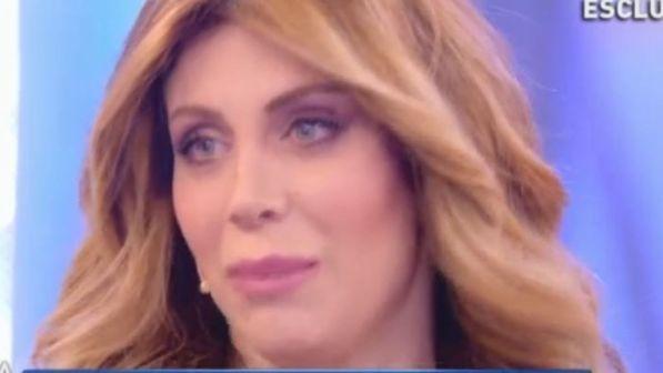Paola Caruso, confessione shock: "Sono stata adottata e l'ho scoperto quando avevo 13 anni"