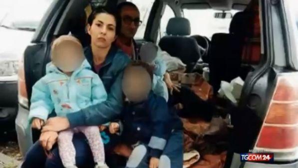 Torino, costretto a vivere in auto con la famiglia: arriva un lavoro per Alessandro