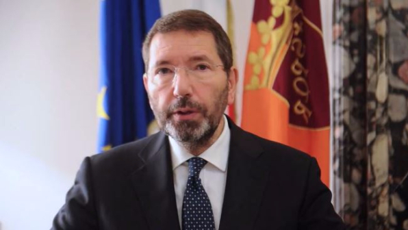 Roma, Ignazio Marino si dimette: "Ma ho ancora venti giorni per ripensarci"