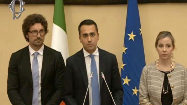 Governo M5s e Lega, Di Maio: se troviamo l'accordo sarà una bomba. Salvini: sul tema Europa siamo distanti