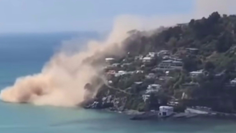 Forte terremoto in Nuova Zelanda: molti feriti, crolla una scogliera