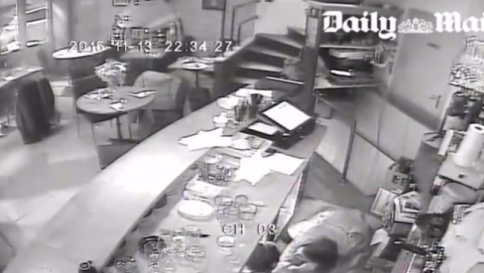 Attacchi Parigi, 50mila euro in cambio dei video dell'orrore