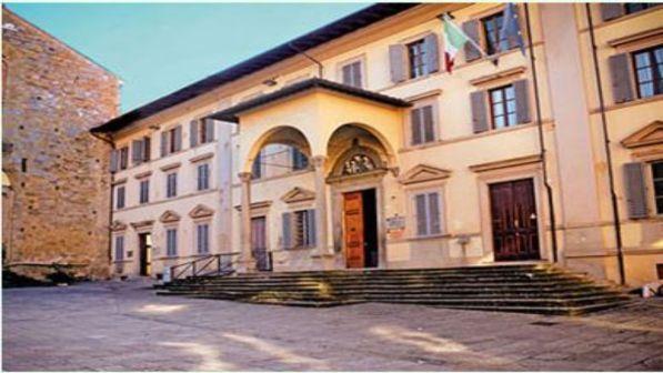 Arezzo, un istituto tecnico premia gli studenti meritevoli: assegni da 100 e 150 euro