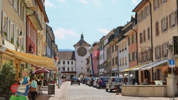 Donnavventura in Svizzera: Laufen, città delle erbe