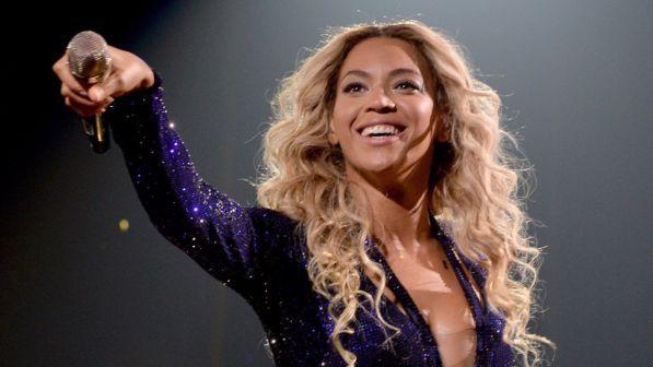 James Bond, Beyoncé pronta a cantare la sigla di apertura del nuovo film