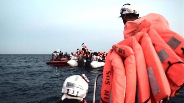 Migranti, la Ue: "I leader parlino tra loro invece di criticarsi"