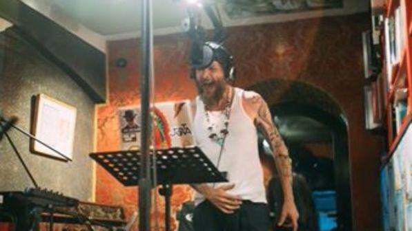 Jovanotti si prende una pausa dai fan: "Mi immergo nel nuovo disco"