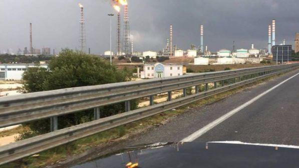 Eni, chiesto processo per cinque dirigenti di "Raffineria Gela Spa"