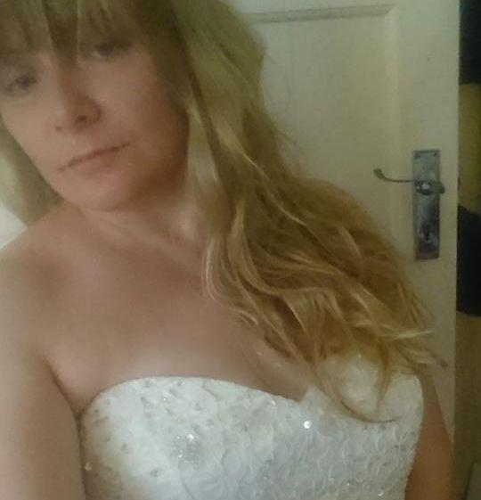 Gb, il giorno del matrimonio è un disastro: sposa lasciata all'altare