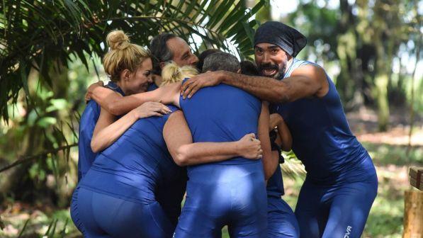 Isola dei Famosi: i Mejor conquistano il fuoco, per i Peor c'è... un nuovo compagno