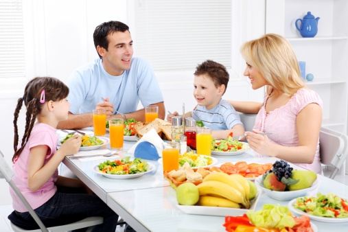 Famiglia e alimentazione: risparmiare e mangiare sano si può