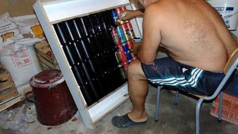 Serbo crea pannello solare low cost usando 44 lattine di birra