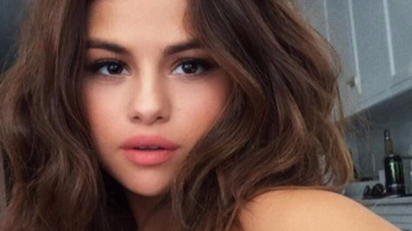Selena Gomez si prende una pausa e si dedica alla sua salute: "Devo affrontare il lupus"