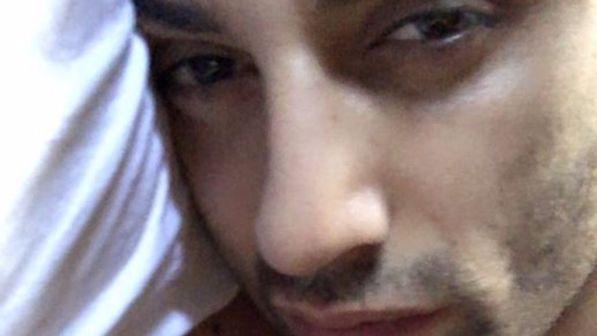 Andrea Iannone a letto da solo, Belen dov'è?