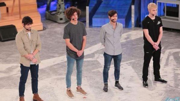 "Amici": Nicolas, Filippo, Vittorio e Biondo sospesi dalla scuola