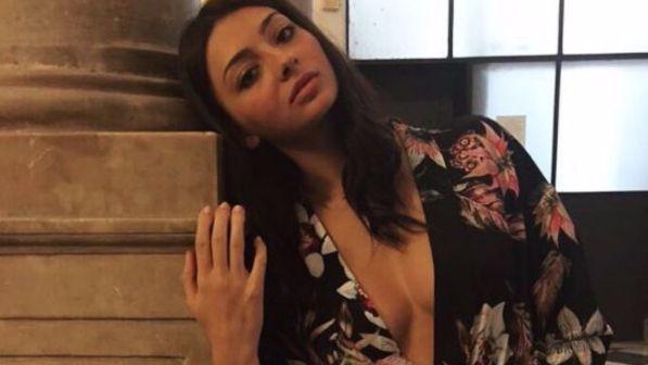 "Amici", Giulia Pelagatti a Riki: "Siamo andati oltre i baci, mi considero tua"