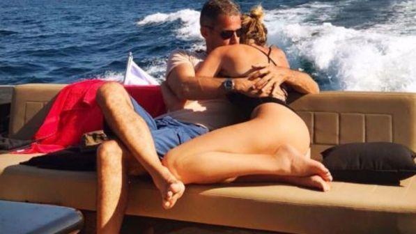 Alessia Marcuzzi affonda le voci di crisi con Paolo
