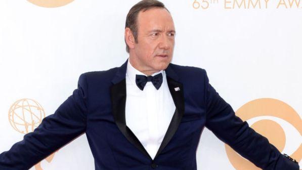 Kevin Spacey, spunta un weekend in Costiera Amalfitana "su uno yacht di lusso con 11 ragazzi, party selvaggi"