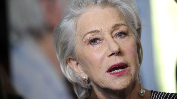 Fantasmi in casa? Helen Mirren abbandona la masseria | L'avvocato: non è vero