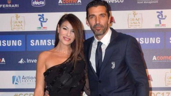 Gigi Buffon e Ilaria D'Amico, eleganti e felici al Gran Galà del calcio