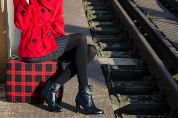 Moda: oops, una borchia sulla scarpa
