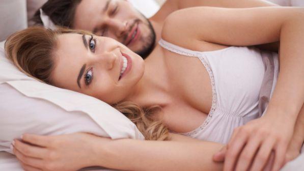 Dormire bene anche con lui accanto: ecco come fare