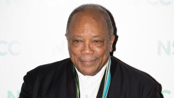 Quincy Jones spara a zero sui Beatles: "Peggiori musicisti al mondo"