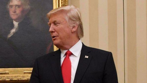 Usa: Trump annuncia un bando-bis "a prova di giudici" e attacca l'intelligence