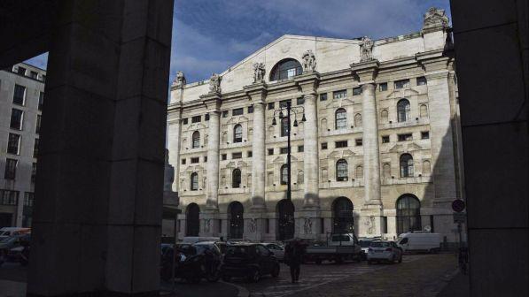 Borsa, Milano apre in lieve rialzo: Ftse Mib +0,08% a 22.578 punti