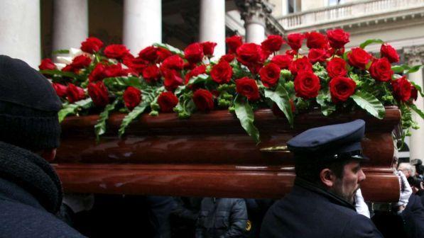 Bari, defunti restano senza sepoltura: al cimitero di Casamassima mancano i loculi