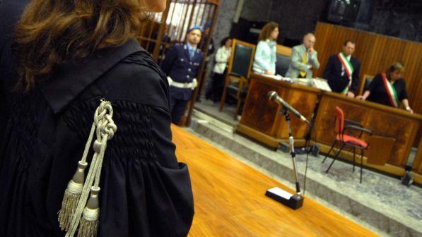 Bologna, avvocato: "Via dal tribunale per il velo islamico". Poi l'ok del Tar