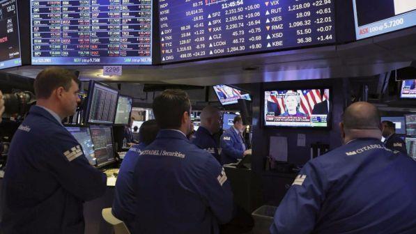 Borsa, Wall Street chiude positiva: Dow Jones +0,68%, Nasdaq +0,47%