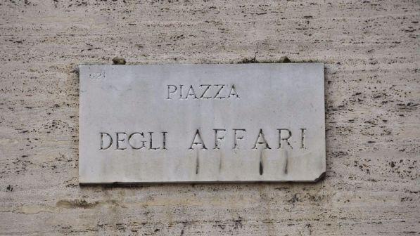 Piazza Affari apre in rialzo, Ftse Mib +0,06% a 21.504 punti